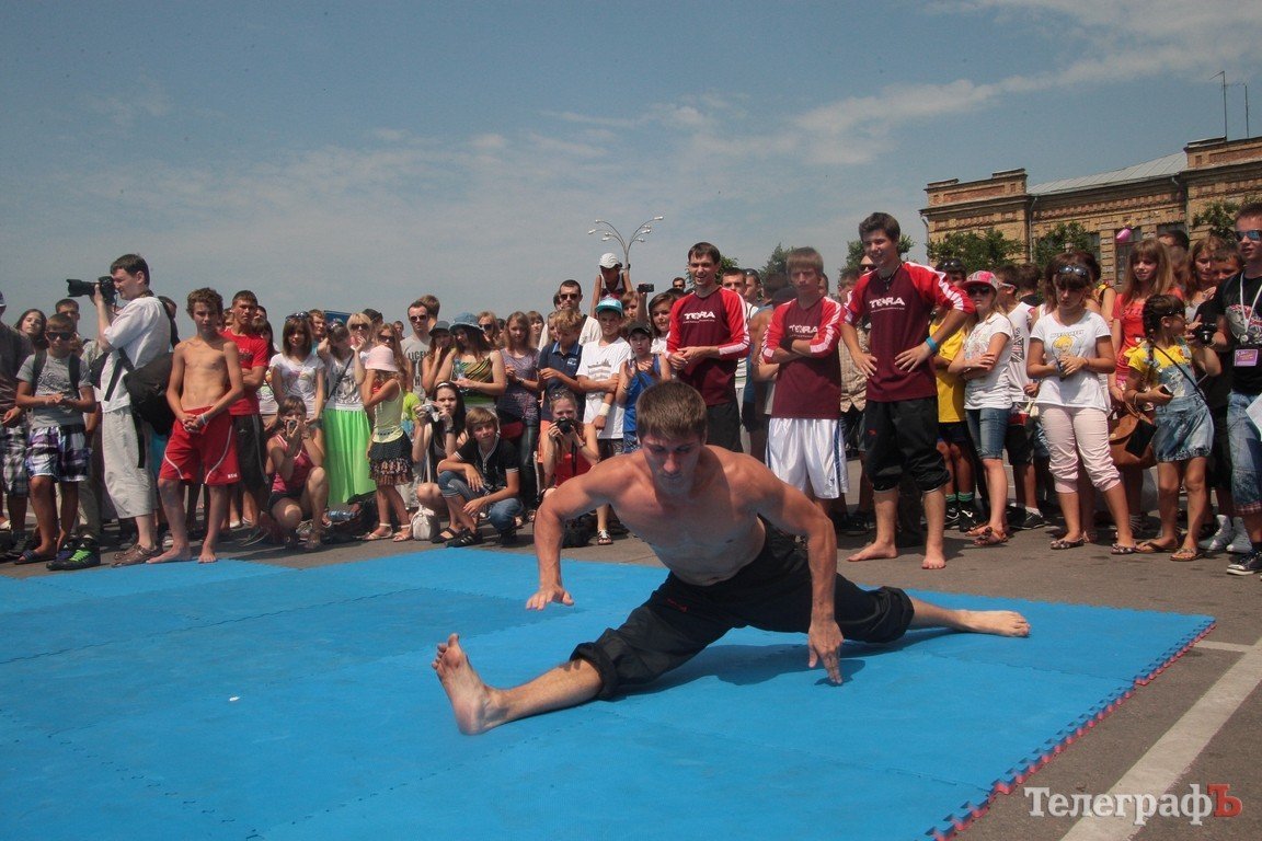 Впервые на «Extreme-zone» состоялись соревнования по спортивно-боевому искусству Tricking (ФОТОРЕПОРТАЖ) Впервые на «Extreme-zone» состоялись соревнования по спортивно-боевому искусству Tricking (ФОТОРЕПОРТАЖ)