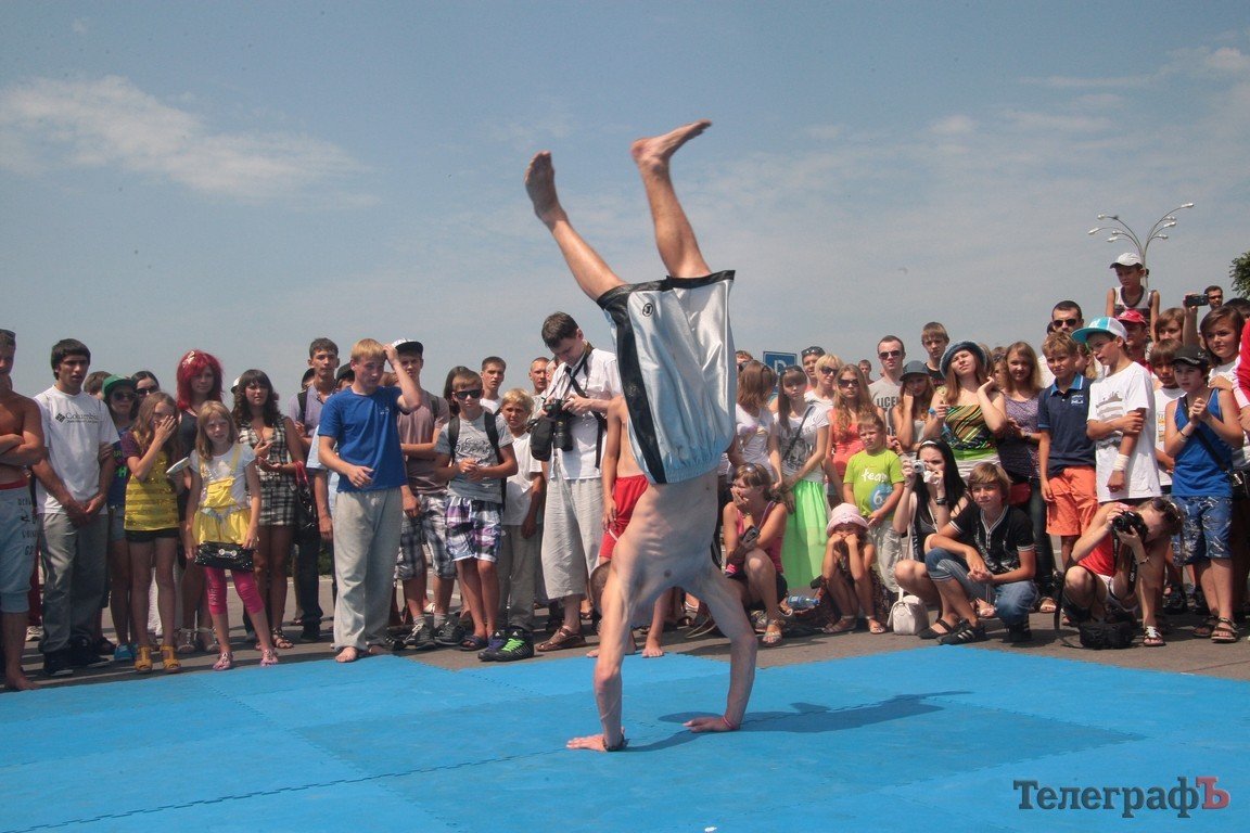 Впервые на «Extreme-zone» состоялись соревнования по спортивно-боевому искусству Tricking (ФОТОРЕПОРТАЖ) Впервые на «Extreme-zone» состоялись соревнования по спортивно-боевому искусству Tricking (ФОТОРЕПОРТАЖ)
