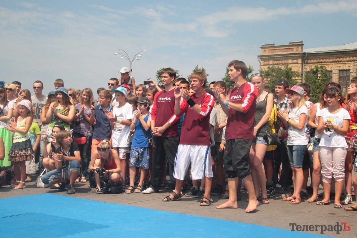 Впервые на «Extreme-zone» состоялись соревнования по спортивно-боевому искусству Tricking (ФОТОРЕПОРТАЖ) Впервые на «Extreme-zone» состоялись соревнования по спортивно-боевому искусству Tricking (ФОТОРЕПОРТАЖ)