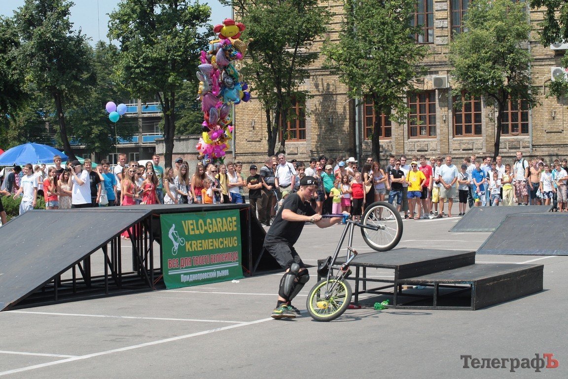 Как в Кременчуге выступали экстремалы (ФОТОРЕПОРТАЖ) Как в Кременчуге выступали экстремалы (ФОТОРЕПОРТАЖ)