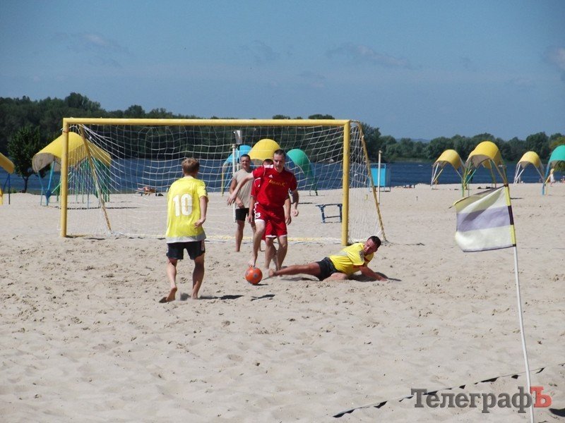 ПЛЯЖНЫЙ ФУТБОЛ. Результаты 4-го тура. ПЛЯЖНЫЙ ФУТБОЛ. Результаты 4-го тура.