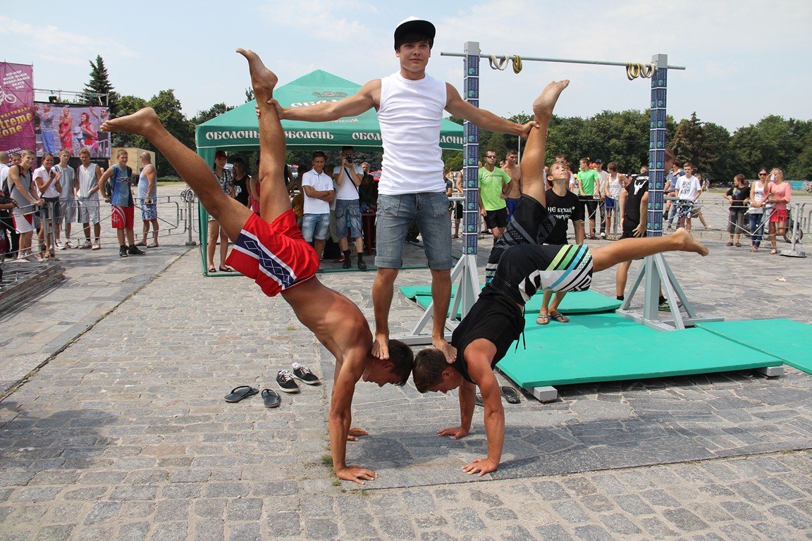 Фестиваль современной молодежной культуры «Extreme-zone» в Кременчуге (ВИДЕО, ФОТО) Фестиваль современной молодежной культуры «Extreme-zone» в Кременчуге (ВИДЕО, ФОТО)