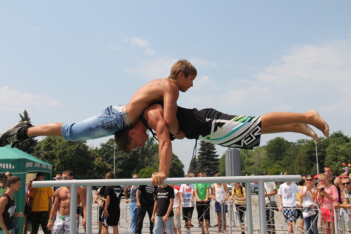 Фестиваль современной молодежной культуры «Extreme-zone» в Кременчуге (ВИДЕО, ФОТО) Фестиваль современной молодежной культуры «Extreme-zone» в Кременчуге (ВИДЕО, ФОТО)