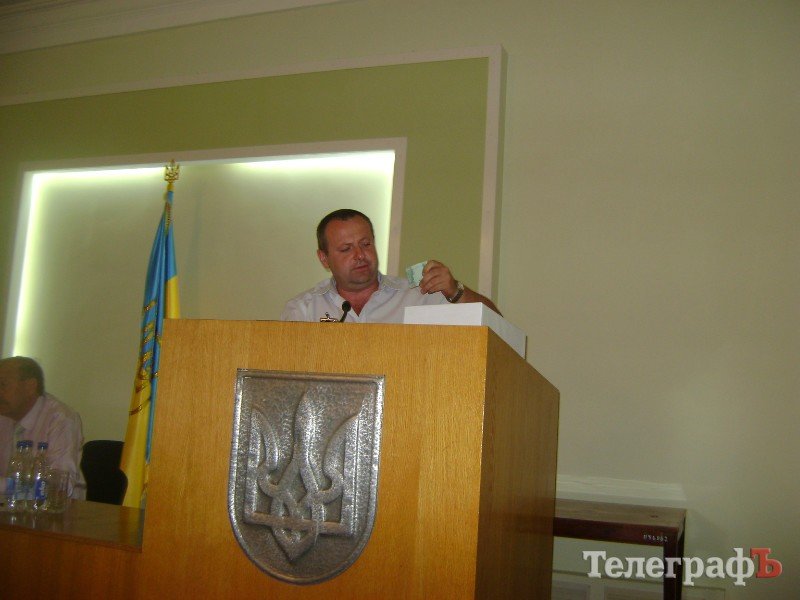 Руководитель Автозаводского района Кременчуга получит две премии – это 14 тысяч гривен Руководитель Автозаводского района Кременчуга получит две премии – это 14 тысяч гривен