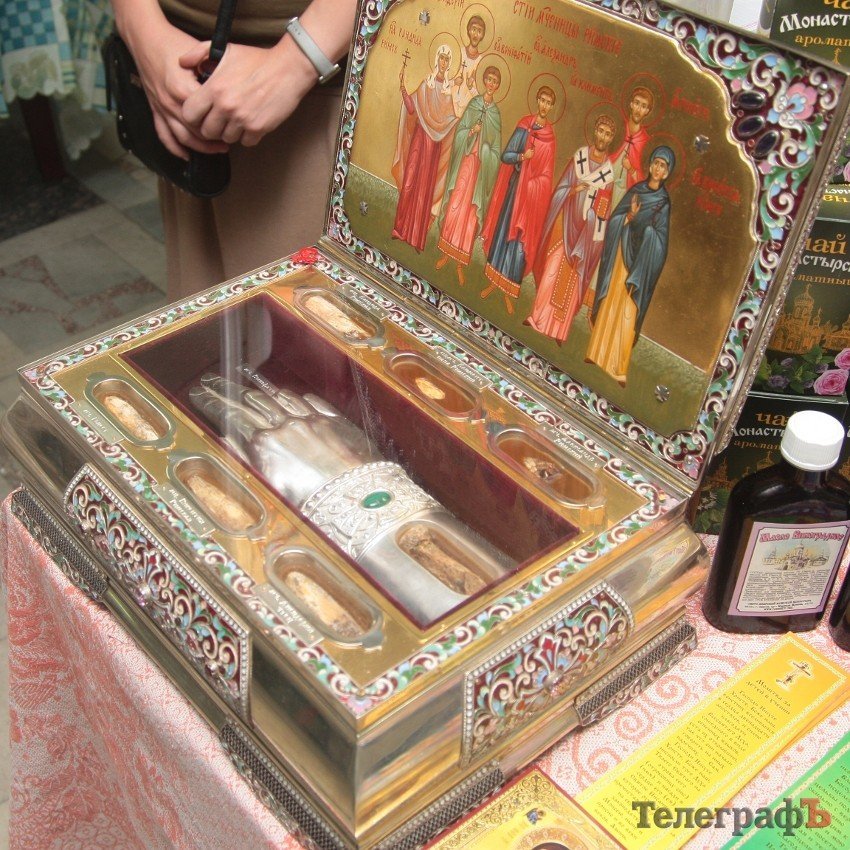 Мощи святого Вонифатия, которые помогают людям излечиться от алкоголизма и наркомании, 30 июня привезут в церковь Серафима Cаровского Мощи святого Вонифатия, которые помогают людям излечиться от алкоголизма и наркомании, 30 июня привезут в церковь Серафима Cаровского