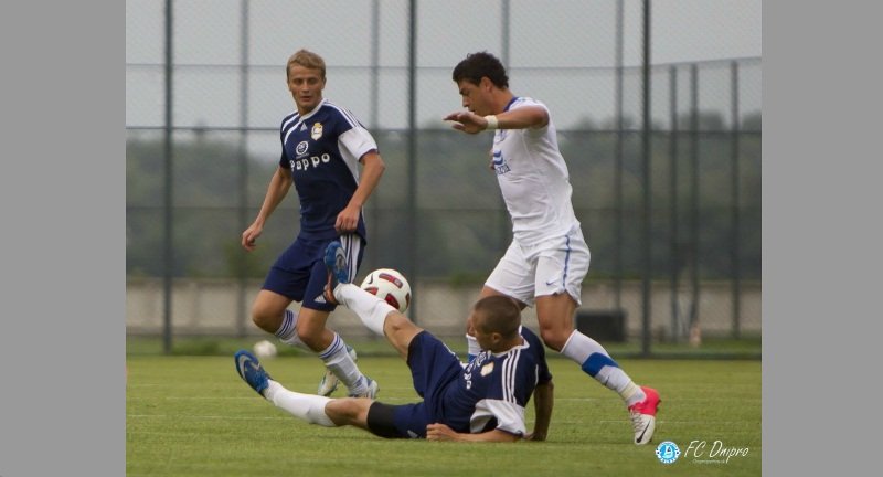Очередной экзамен для "Кремня" в Днепре (ФОТО). Очередной экзамен для "Кремня" в Днепре (ФОТО).