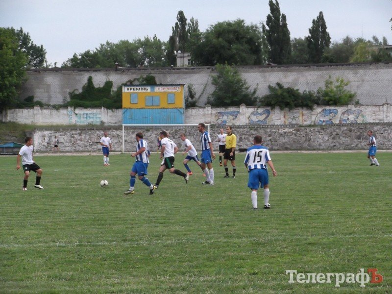 ФУТБОЛ. Результаты 7-го тура высшей и первой лиг Кременчуга. ФУТБОЛ. Результаты 7-го тура высшей и первой лиг Кременчуга.