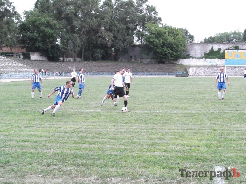 ФУТБОЛ. Результаты 7-го тура высшей и первой лиг Кременчуга. ФУТБОЛ. Результаты 7-го тура высшей и первой лиг Кременчуга.