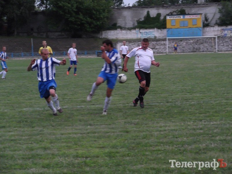 ФУТБОЛ. Результаты 7-го тура высшей и первой лиг Кременчуга. ФУТБОЛ. Результаты 7-го тура высшей и первой лиг Кременчуга.