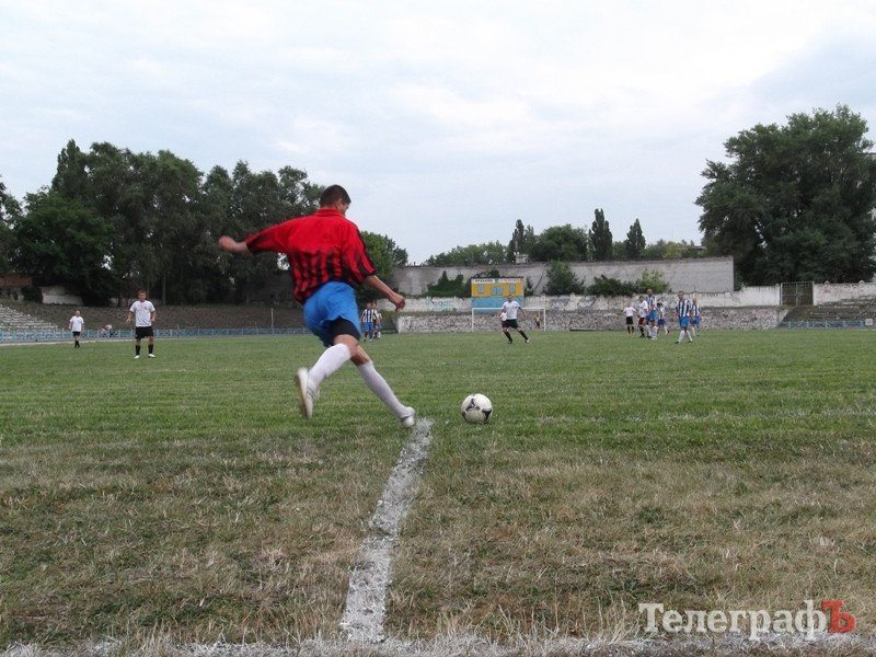 ФУТБОЛ. Результаты 7-го тура высшей и первой лиг Кременчуга. ФУТБОЛ. Результаты 7-го тура высшей и первой лиг Кременчуга.