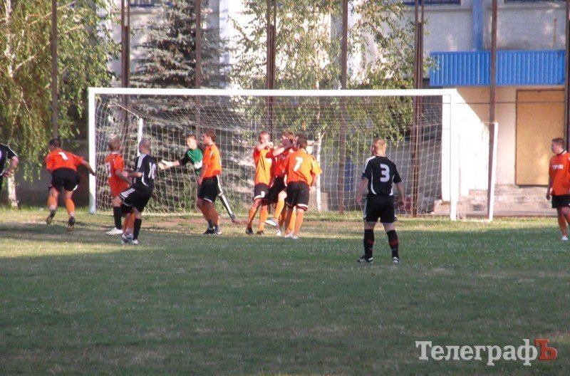 ФУТБОЛ. Результаты 7-го тура высшей и первой лиг Кременчуга. ФУТБОЛ. Результаты 7-го тура высшей и первой лиг Кременчуга.