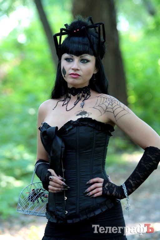 В Кременчуге фотографировали живых «кукол» (ФОТОРЕПОРТАЖ) В Кременчуге фотографировали живых «кукол» (ФОТОРЕПОРТАЖ)