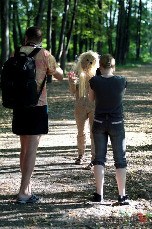 В Кременчуге фотографировали живых «кукол» (ФОТОРЕПОРТАЖ) В Кременчуге фотографировали живых «кукол» (ФОТОРЕПОРТАЖ)