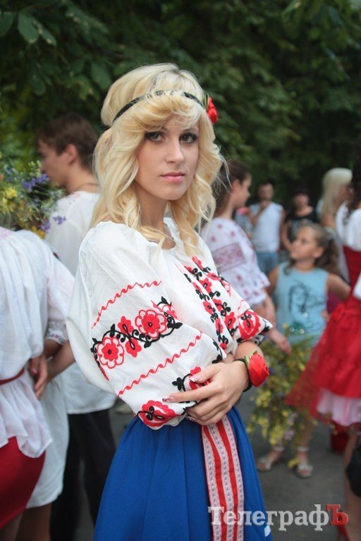 В Кременчуге прошел первый фестиваль вышиванок (ФОТО, ВИДЕО) В Кременчуге прошел первый фестиваль вышиванок (ФОТО, ВИДЕО)