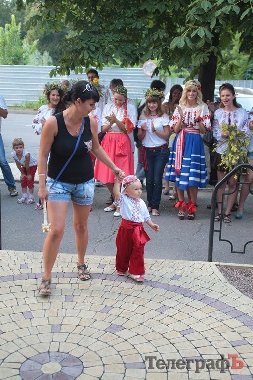 В Кременчуге прошел первый фестиваль вышиванок (ФОТО, ВИДЕО) В Кременчуге прошел первый фестиваль вышиванок (ФОТО, ВИДЕО)