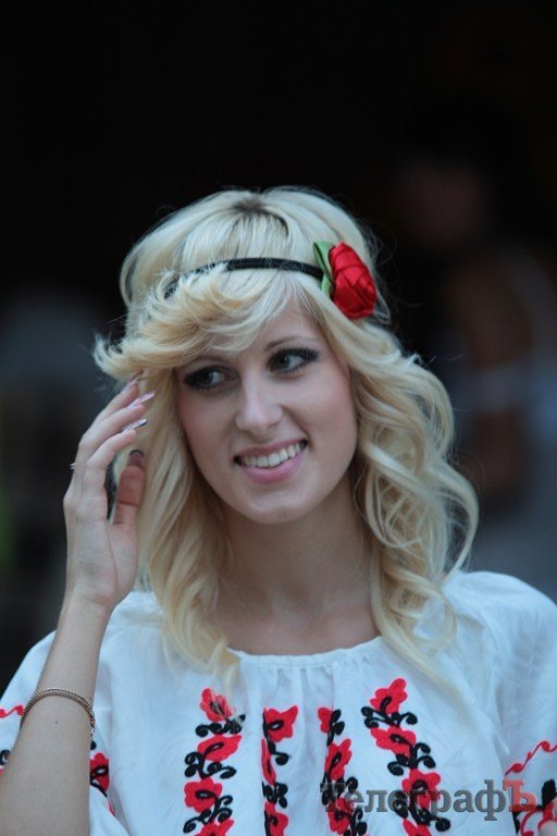 В Кременчуге прошел первый фестиваль вышиванок (ФОТО, ВИДЕО) В Кременчуге прошел первый фестиваль вышиванок (ФОТО, ВИДЕО)