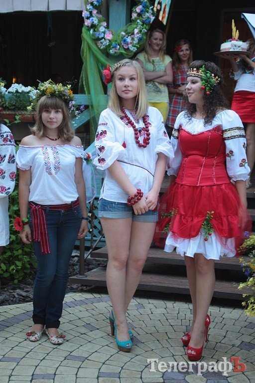 В Кременчуге прошел первый фестиваль вышиванок (ФОТО, ВИДЕО) В Кременчуге прошел первый фестиваль вышиванок (ФОТО, ВИДЕО)