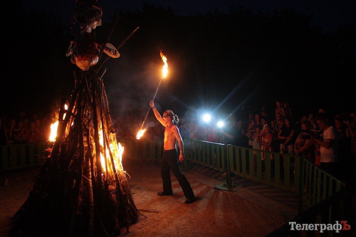 В Кременчуге прошел первый фестиваль вышиванок (ФОТО, ВИДЕО) В Кременчуге прошел первый фестиваль вышиванок (ФОТО, ВИДЕО)