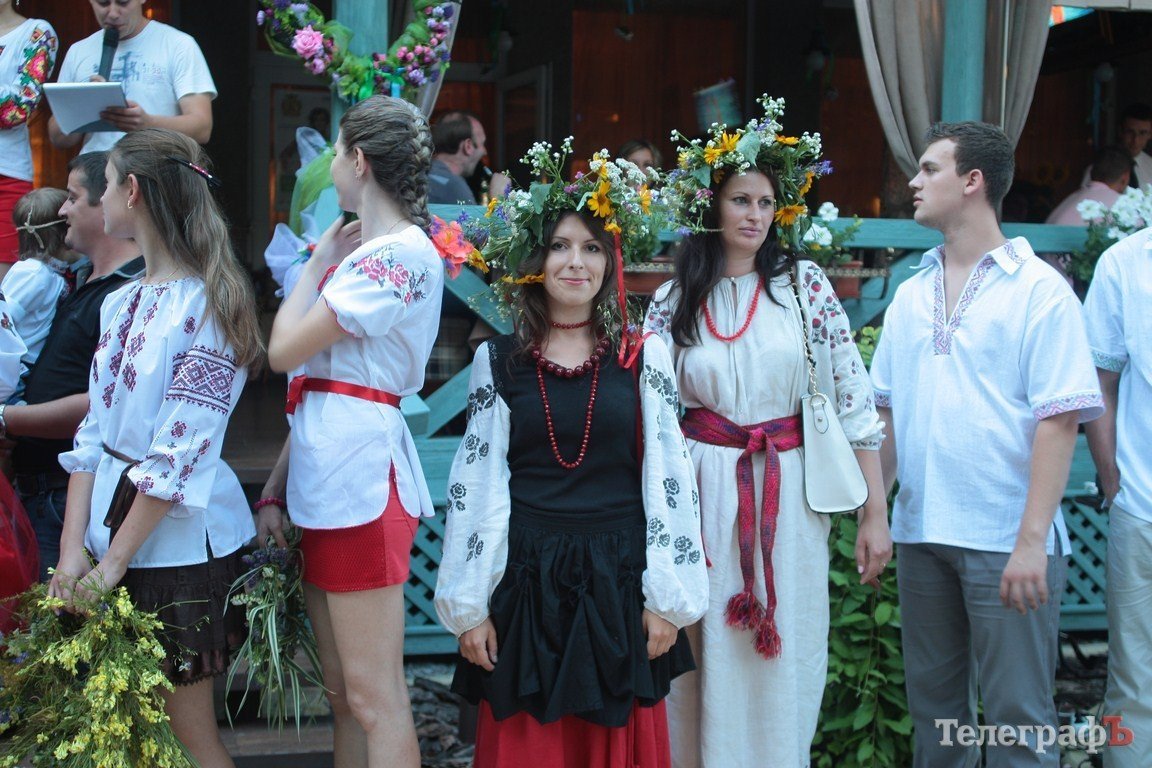 В Кременчуге прошел первый фестиваль вышиванок (ФОТО, ВИДЕО) В Кременчуге прошел первый фестиваль вышиванок (ФОТО, ВИДЕО)