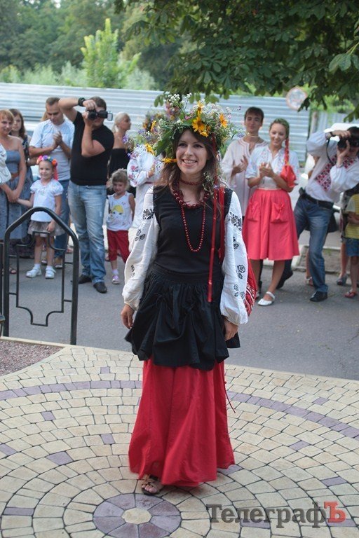 В Кременчуге прошел первый фестиваль вышиванок (ФОТО, ВИДЕО) В Кременчуге прошел первый фестиваль вышиванок (ФОТО, ВИДЕО)