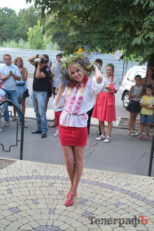 В Кременчуге прошел первый фестиваль вышиванок (ФОТО, ВИДЕО) В Кременчуге прошел первый фестиваль вышиванок (ФОТО, ВИДЕО)