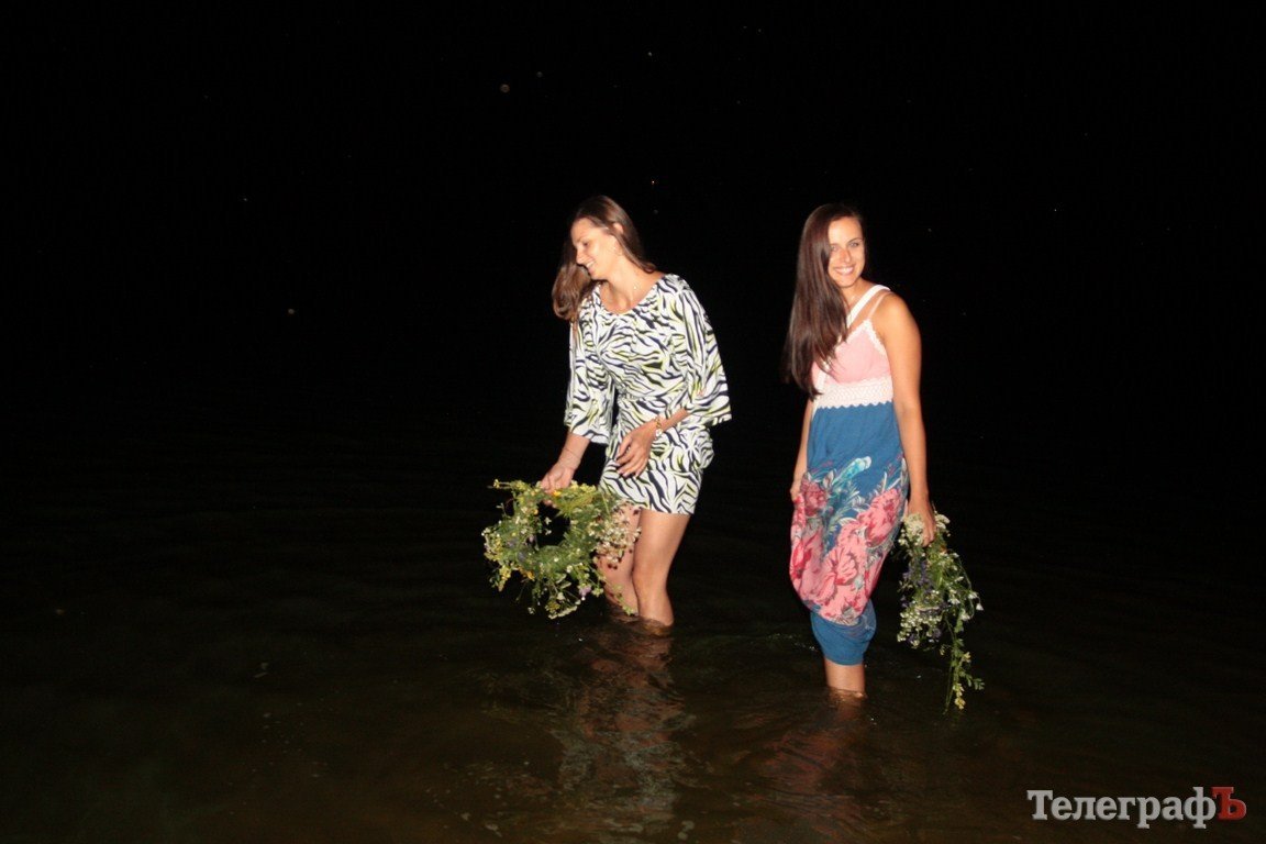 В Кременчуге прошел первый фестиваль вышиванок (ФОТО, ВИДЕО) В Кременчуге прошел первый фестиваль вышиванок (ФОТО, ВИДЕО)