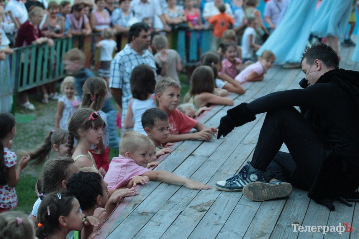 В Кременчуге прошел первый фестиваль вышиванок (ФОТО, ВИДЕО) В Кременчуге прошел первый фестиваль вышиванок (ФОТО, ВИДЕО)