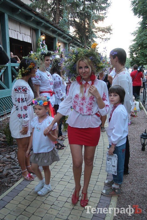 В Кременчуге прошел первый фестиваль вышиванок (ФОТО, ВИДЕО) В Кременчуге прошел первый фестиваль вышиванок (ФОТО, ВИДЕО)