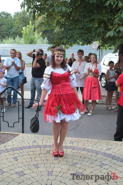 В Кременчуге прошел первый фестиваль вышиванок (ФОТО, ВИДЕО) В Кременчуге прошел первый фестиваль вышиванок (ФОТО, ВИДЕО)