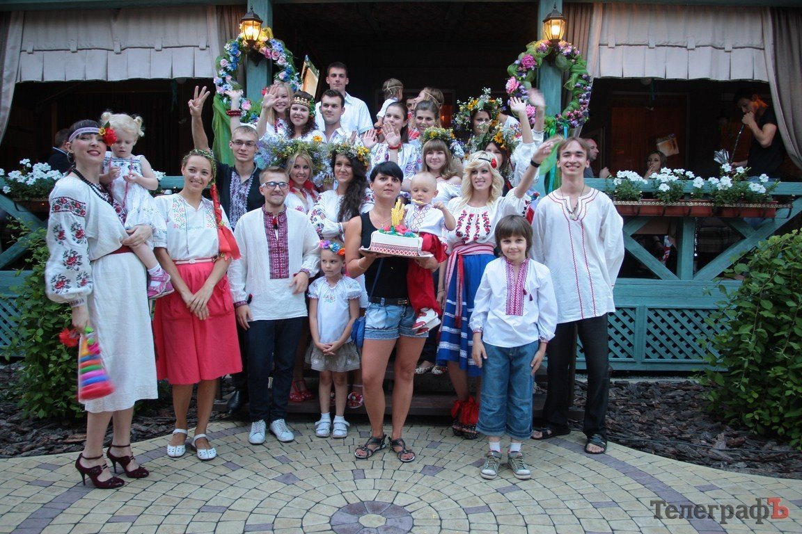 В Кременчуге прошел первый фестиваль вышиванок (ФОТО, ВИДЕО) В Кременчуге прошел первый фестиваль вышиванок (ФОТО, ВИДЕО)