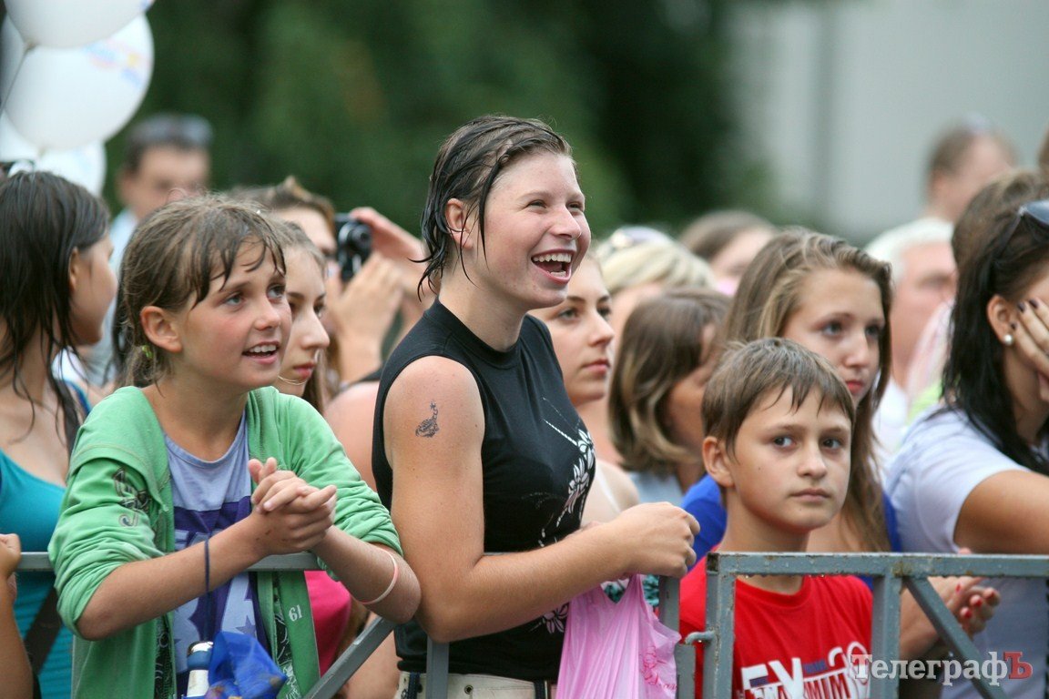 В Кременчуге побывала Гайтана (ФОТО, ВИДЕО) В Кременчуге побывала Гайтана (ФОТО, ВИДЕО)