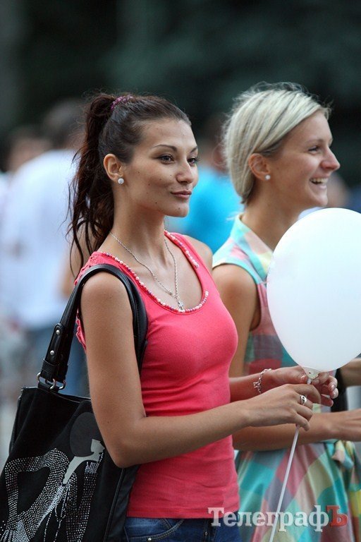 В Кременчуге побывала Гайтана (ФОТО, ВИДЕО) В Кременчуге побывала Гайтана (ФОТО, ВИДЕО)
