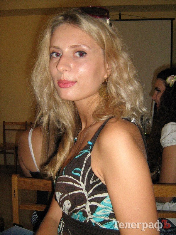 Кременчуцькі студенти презентували збірку поезій «Дебют» (ФОТО) Кременчуцькі студенти презентували збірку поезій «Дебют» (ФОТО)