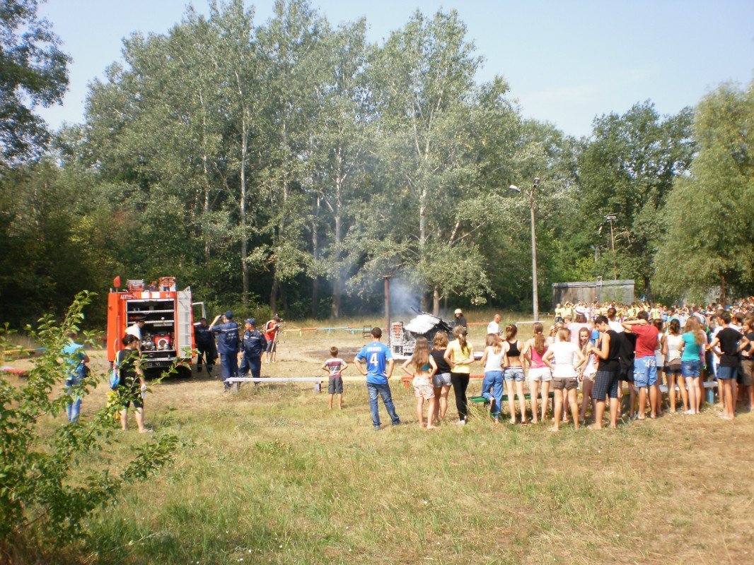 МЧСники Кременчуга учили детей пожарной безопасности (ФОТО) МЧСники Кременчуга учили детей пожарной безопасности (ФОТО)