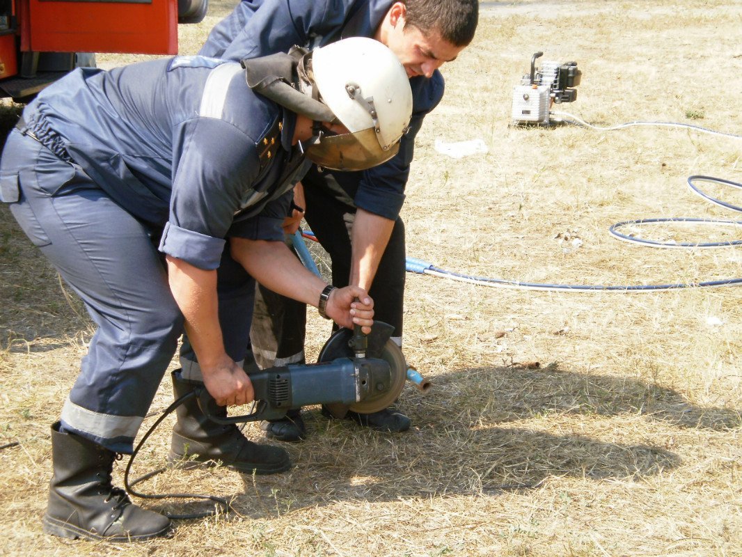 МЧСники Кременчуга учили детей пожарной безопасности (ФОТО) МЧСники Кременчуга учили детей пожарной безопасности (ФОТО)