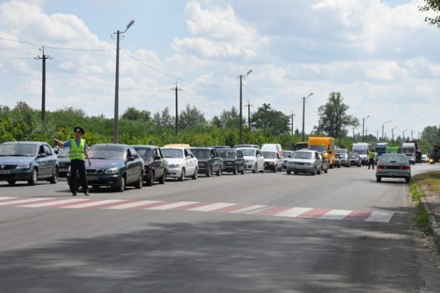 В ДТП под Полтавой попали 17 человек, которые ехали на свадьбу (ФОТО) В ДТП под Полтавой попали 17 человек, которые ехали на свадьбу (ФОТО)