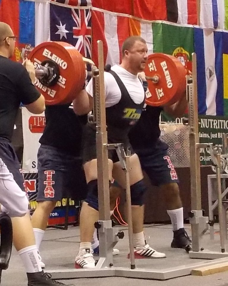 ПАУЭРЛИФТИНГ. Кременчужанин Виталий Островский завоевал серебро в США. ПАУЭРЛИФТИНГ. Кременчужанин Виталий Островский завоевал серебро в США.