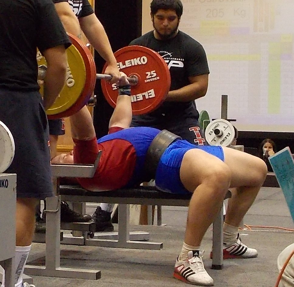 ПАУЭРЛИФТИНГ. Кременчужанин Виталий Островский завоевал серебро в США. ПАУЭРЛИФТИНГ. Кременчужанин Виталий Островский завоевал серебро в США.