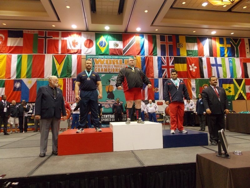 ПАУЭРЛИФТИНГ. Кременчужанин Виталий Островский завоевал серебро в США. ПАУЭРЛИФТИНГ. Кременчужанин Виталий Островский завоевал серебро в США.