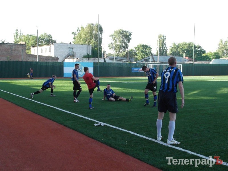 ФУТБОЛ. Результаты 10-го тура высшей и первой лиг г.Кременчуга. ФУТБОЛ. Результаты 10-го тура высшей и первой лиг г.Кременчуга.