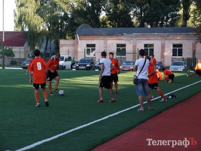 ФУТБОЛ. Результаты 10-го тура высшей и первой лиг г.Кременчуга. ФУТБОЛ. Результаты 10-го тура высшей и первой лиг г.Кременчуга.