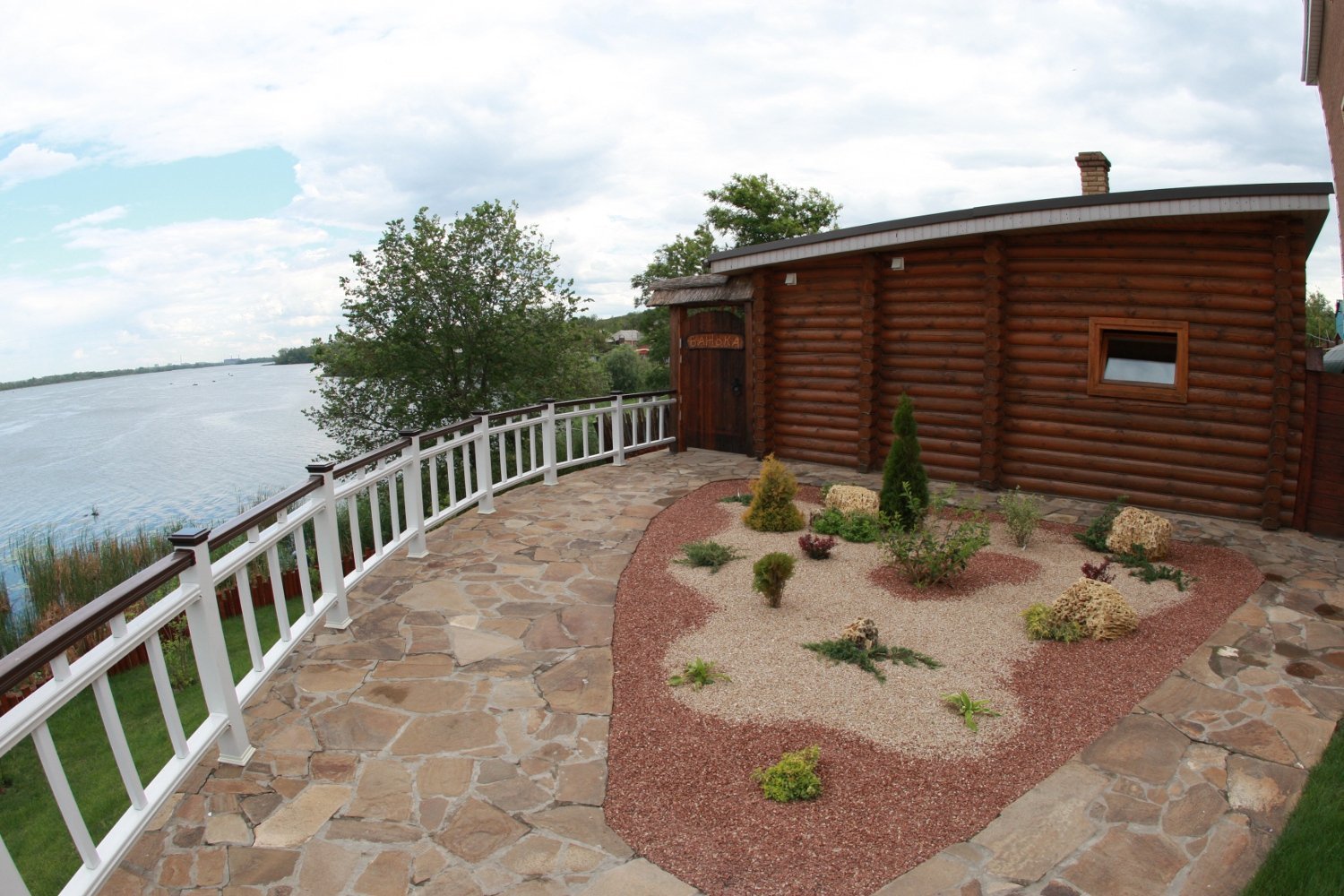 «Потоки хаус»: Европейский отдых на берегу Днепра «Потоки хаус»: Европейский отдых на берегу Днепра