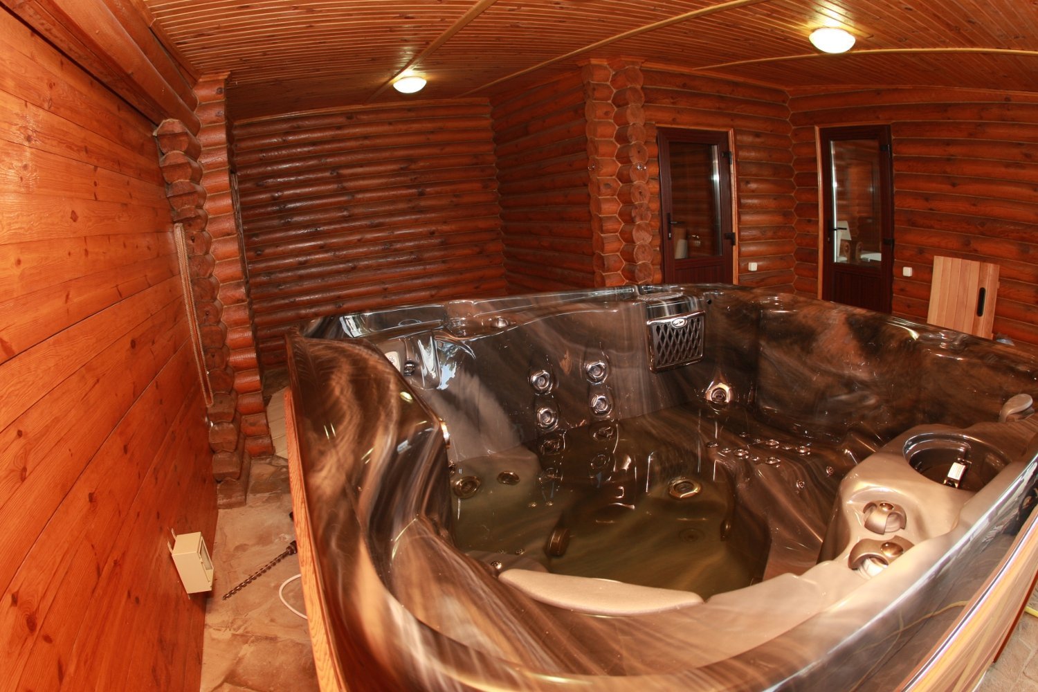 «Потоки хаус»: Европейский отдых на берегу Днепра «Потоки хаус»: Европейский отдых на берегу Днепра