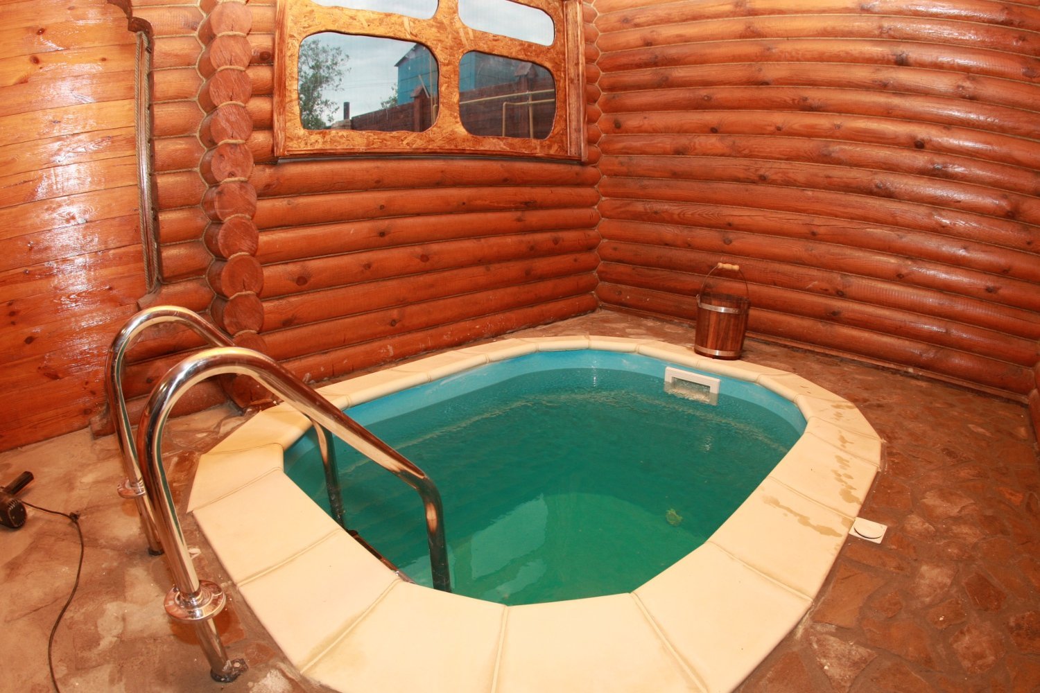 «Потоки хаус»: Европейский отдых на берегу Днепра «Потоки хаус»: Европейский отдых на берегу Днепра