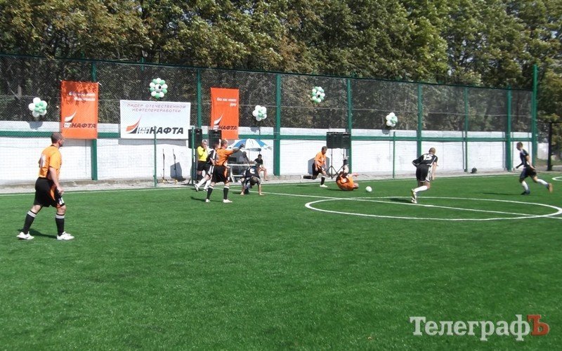 Открытие футбольной площадки с искусственным покрытием. Открытие футбольной площадки с искусственным покрытием.