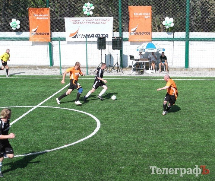 Открытие футбольной площадки с искусственным покрытием. Открытие футбольной площадки с искусственным покрытием.