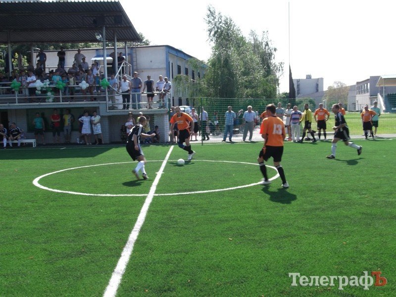 Открытие футбольной площадки с искусственным покрытием. Открытие футбольной площадки с искусственным покрытием.