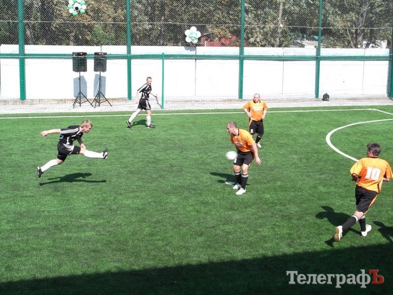 Открытие футбольной площадки с искусственным покрытием. Открытие футбольной площадки с искусственным покрытием.