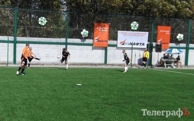 Открытие футбольной площадки с искусственным покрытием. Открытие футбольной площадки с искусственным покрытием.