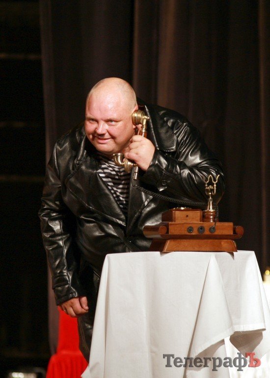 "Собачье сердце" в Кременчуге: герои Булгакова маршировали под группу «Аквариум» (ВИДЕО) "Собачье сердце" в Кременчуге: герои Булгакова маршировали под группу «Аквариум» (ВИДЕО)